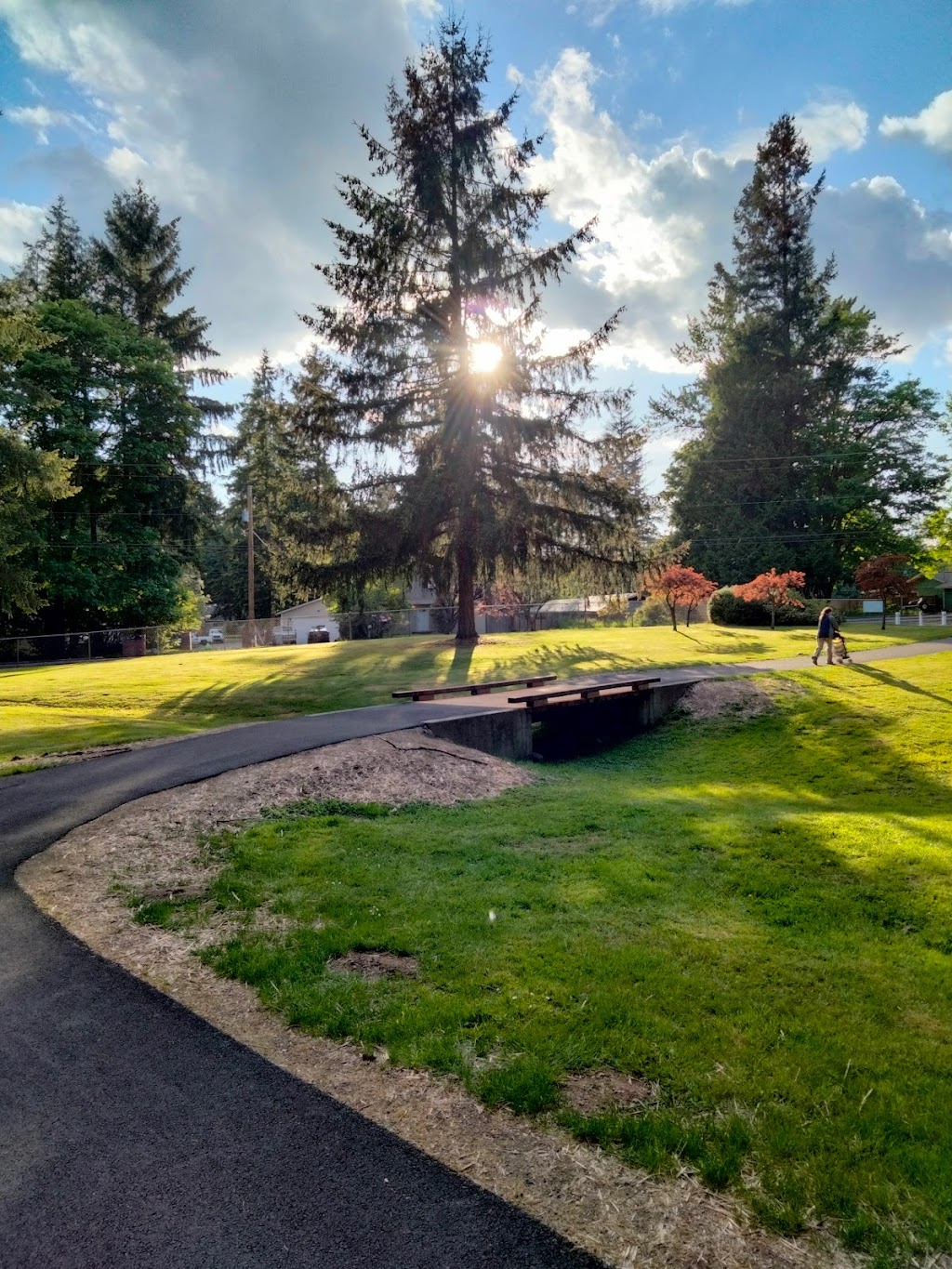 Maplewood Park | Lyons Ave NE, Renton, WA 98059, USA | Phone: (206) 296-0100