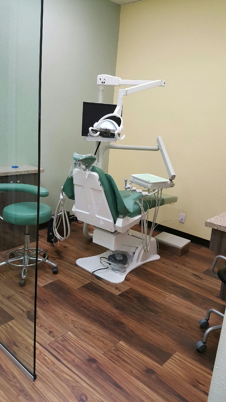 Dental Masters - Maywood | 4428 Slauson Ave, Maywood, CA 90270, USA | Phone: (323) 773-1535
