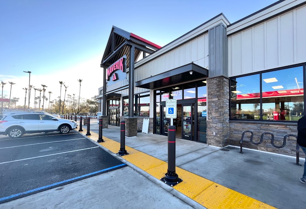 Maverik | 3975 Lake Rd, West Sacramento, CA 95691, USA | Phone: (916) 530-2086