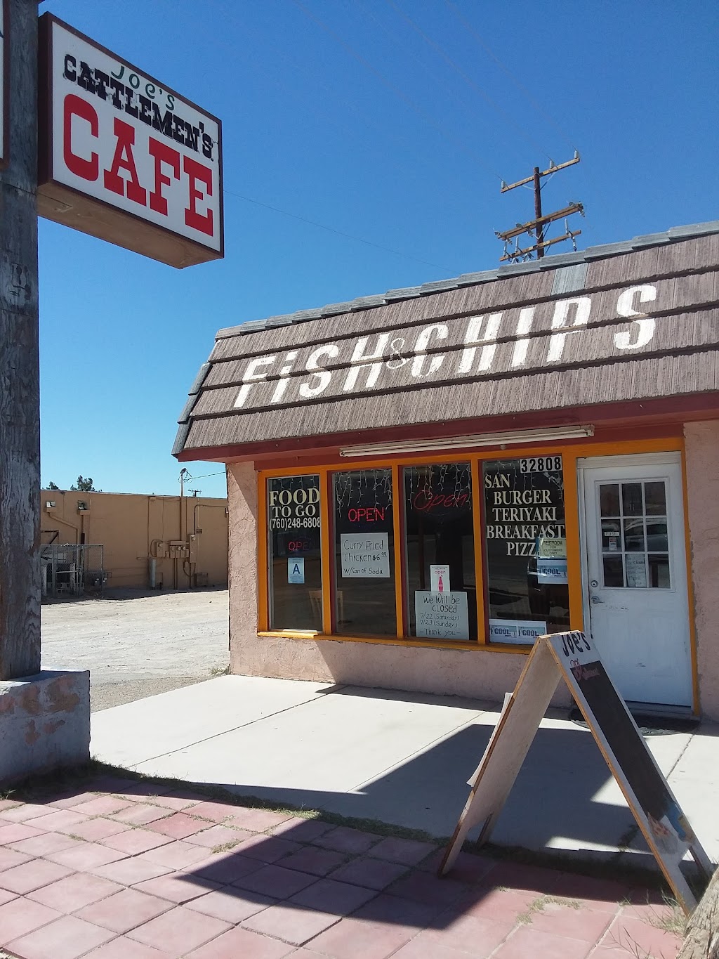 Joes Cafe | 32808 Old Woman Springs Rd, Lucerne Valley, CA 92356, USA | Phone: (760) 248-1128