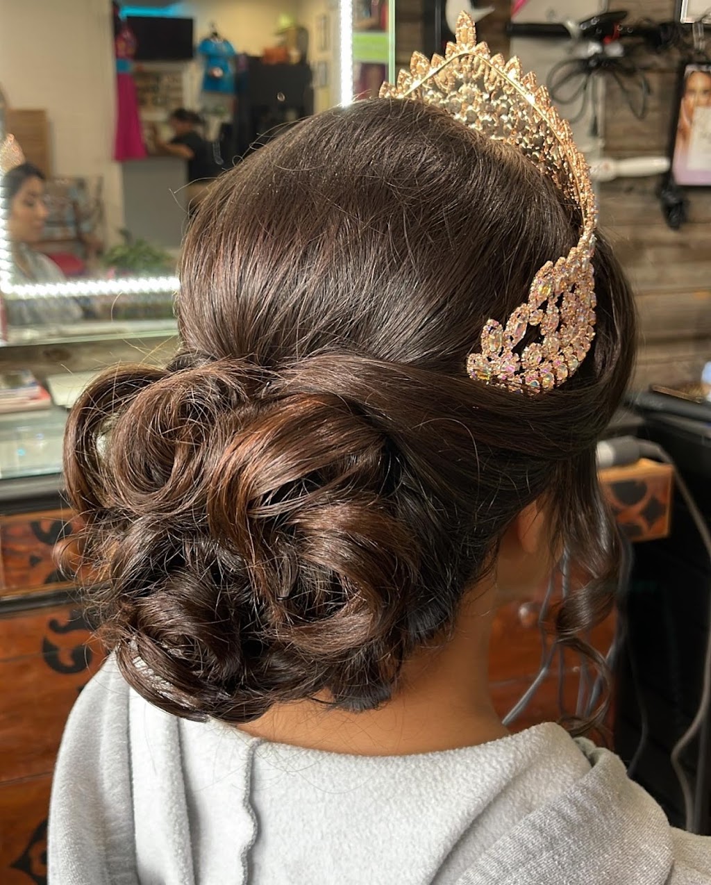 Simply Divine Salon | 806 E Palm Valley Blvd #B, Round Rock, TX 78664, USA | Phone: (512) 215-8402