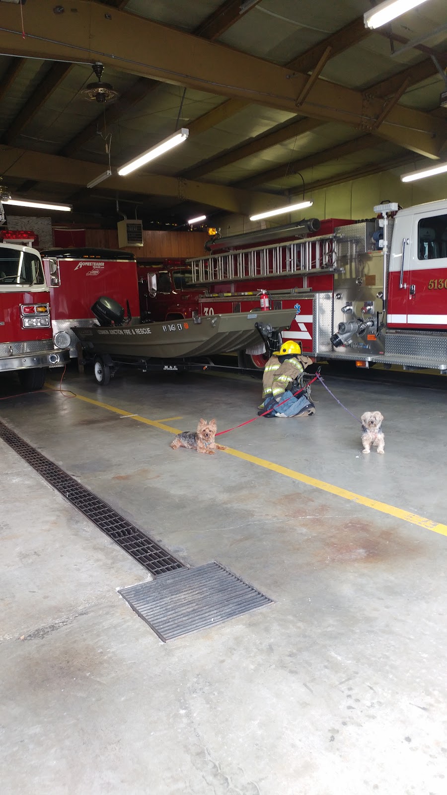 Lebanon Junction Fire Department | 291 Main St, Lebanon Junction, KY 40150, USA | Phone: (502) 833-2022