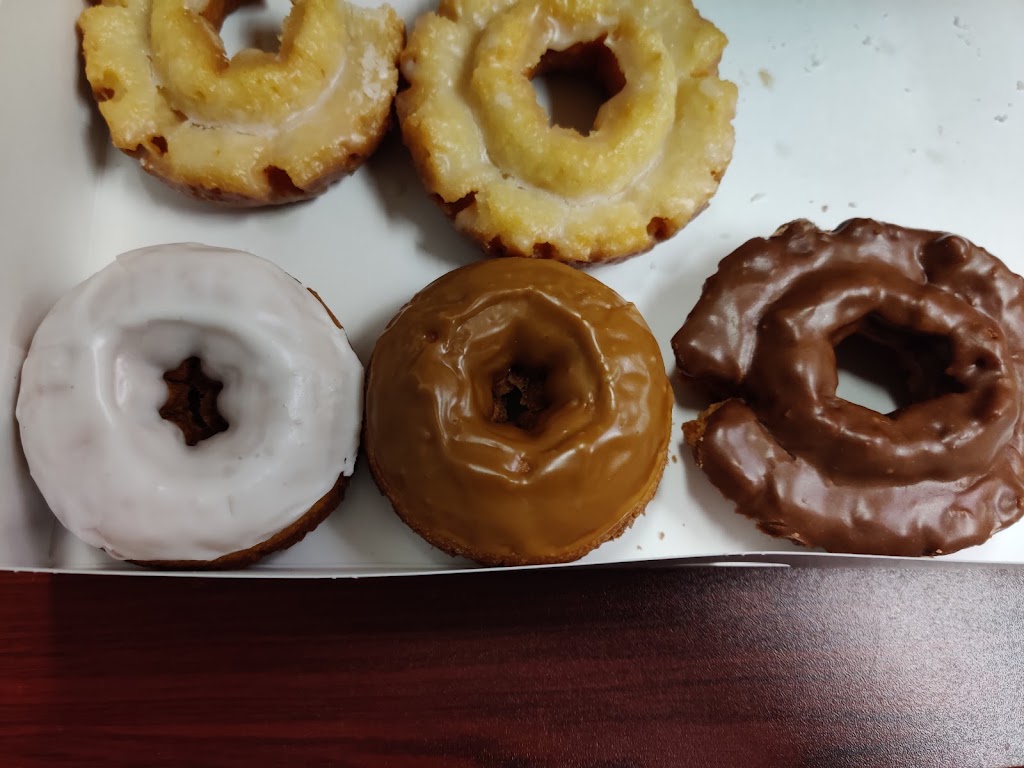 Main Street Donuts | 802 N Main St, Cleburne, TX 76033, USA | Phone: (817) 202-9991