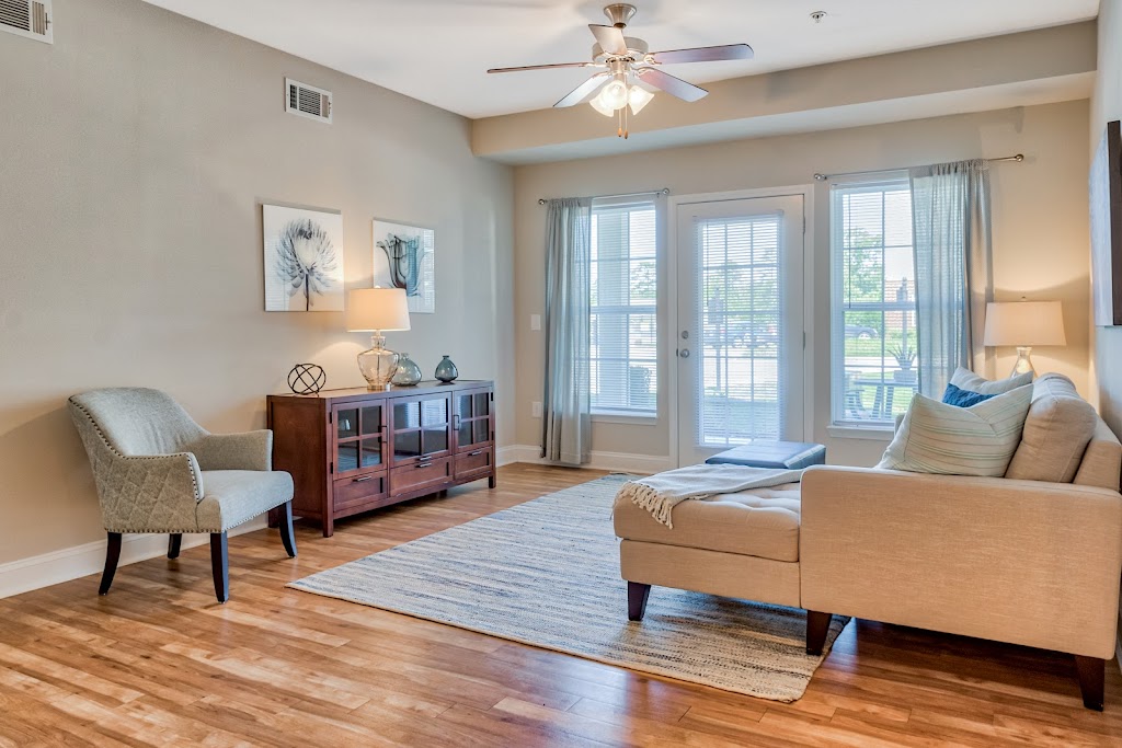 Revere at Tega Cay | 260 N Revere Cove, Tega Cay, SC 29708, USA | Phone: (803) 547-7833
