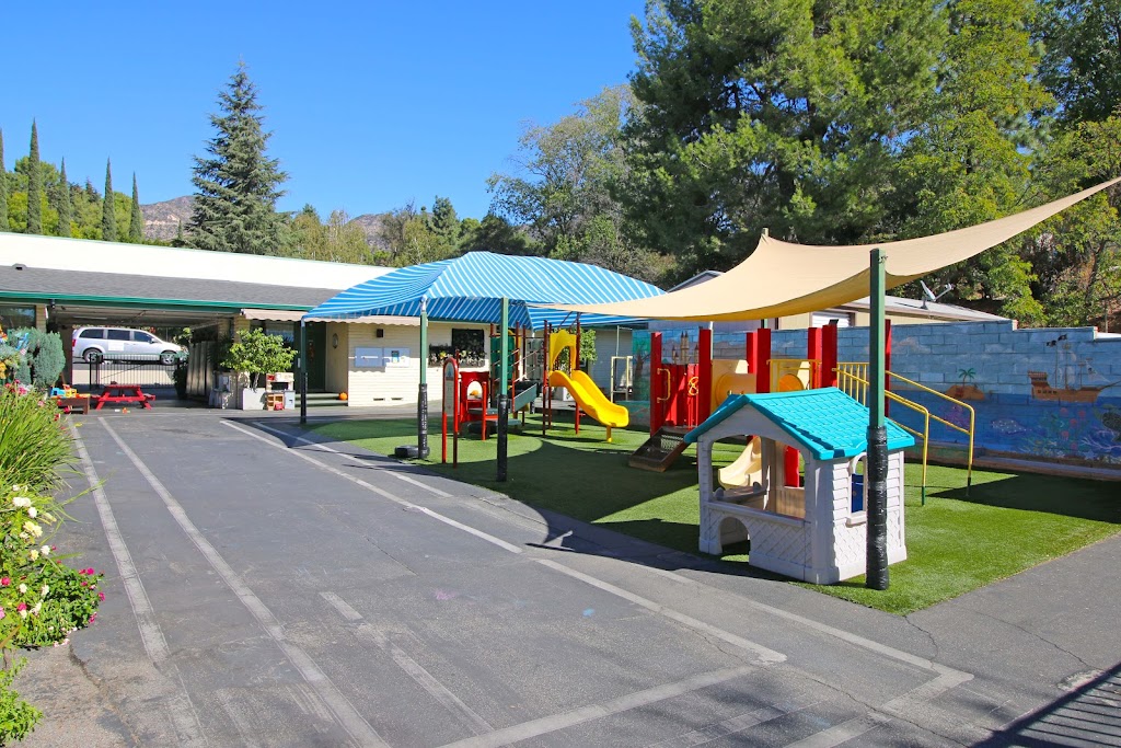 Flintridge Montessori School | 1739 Foothill Blvd, La Cañada Flintridge, CA 91011, USA | Phone: (818) 790-8844