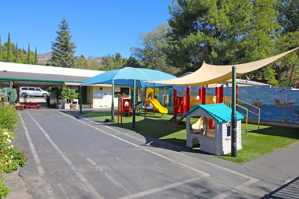 Flintridge Montessori School | 1739 Foothill Blvd, La Cañada Flintridge, CA 91011 | Phone: (818) 790-8844