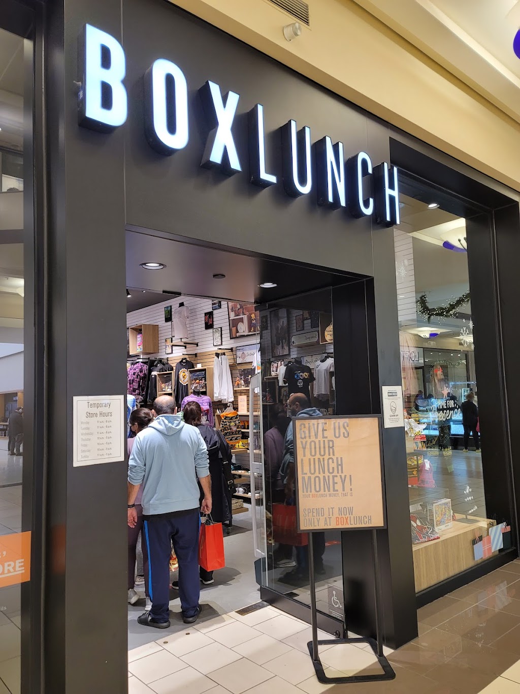 BoxLunch | 236 Orland Square Dr RM B10, Orland Park, IL 60462, USA | Phone: (708) 873-0348