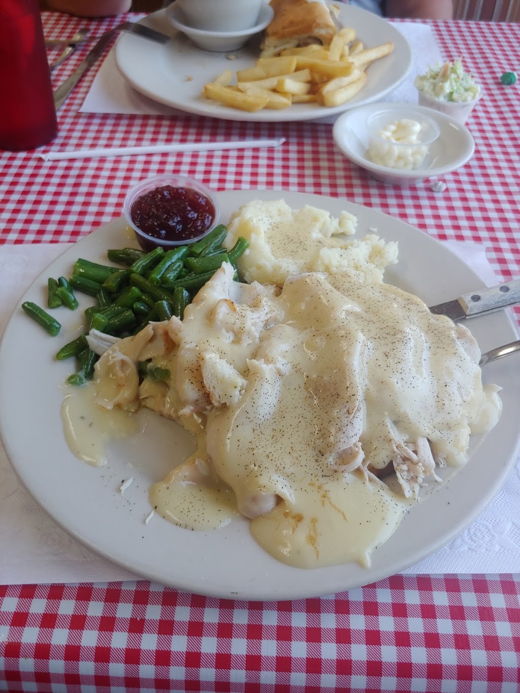 Asteri Restaurant | 1722 S Pinellas Ave, Tarpon Springs, FL 34689, USA | Phone: (727) 943-2999