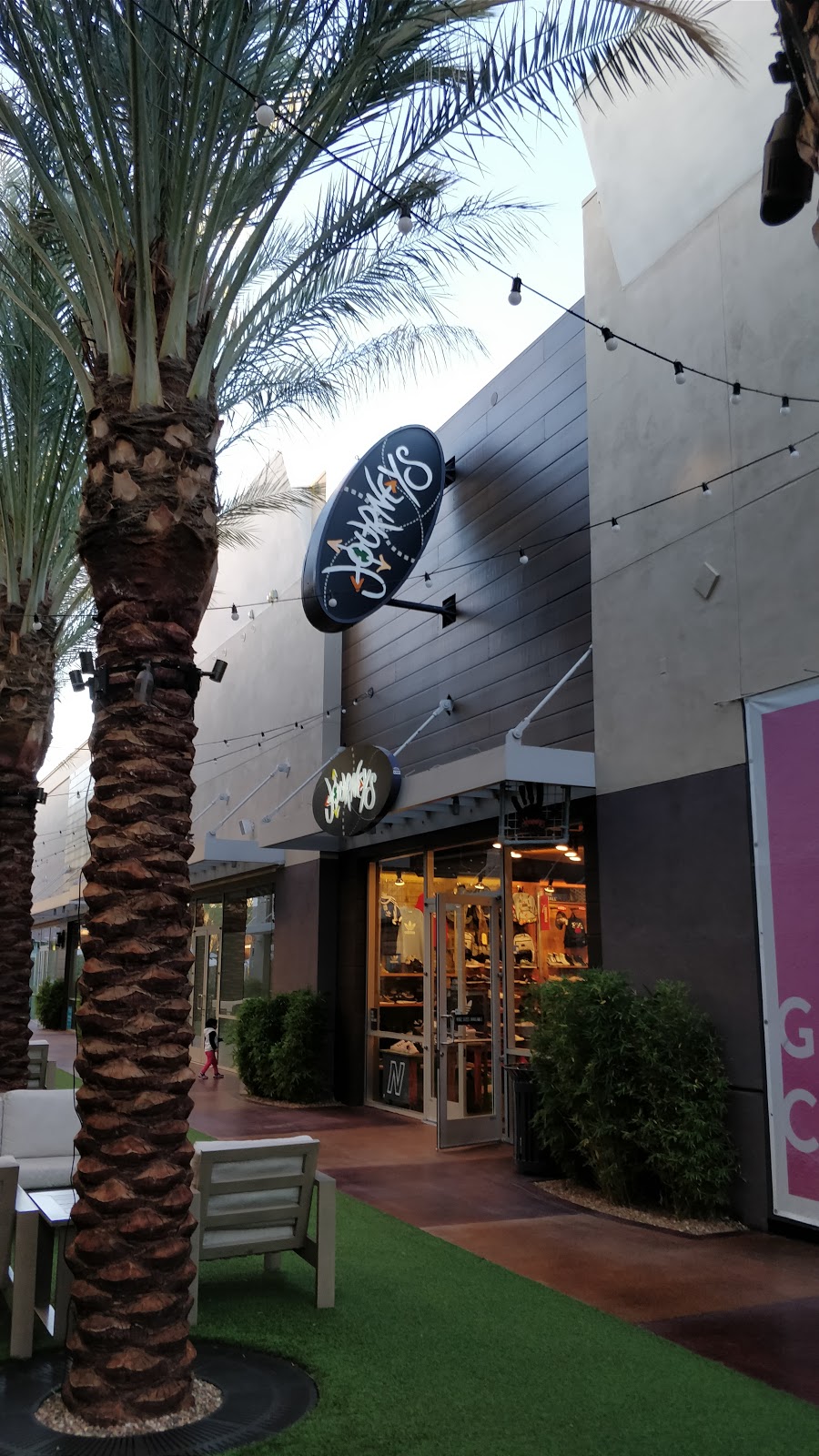 Journeys | 21001 N Tatum Blvd, Phoenix, AZ 85050, USA | Phone: (480) 563-8499