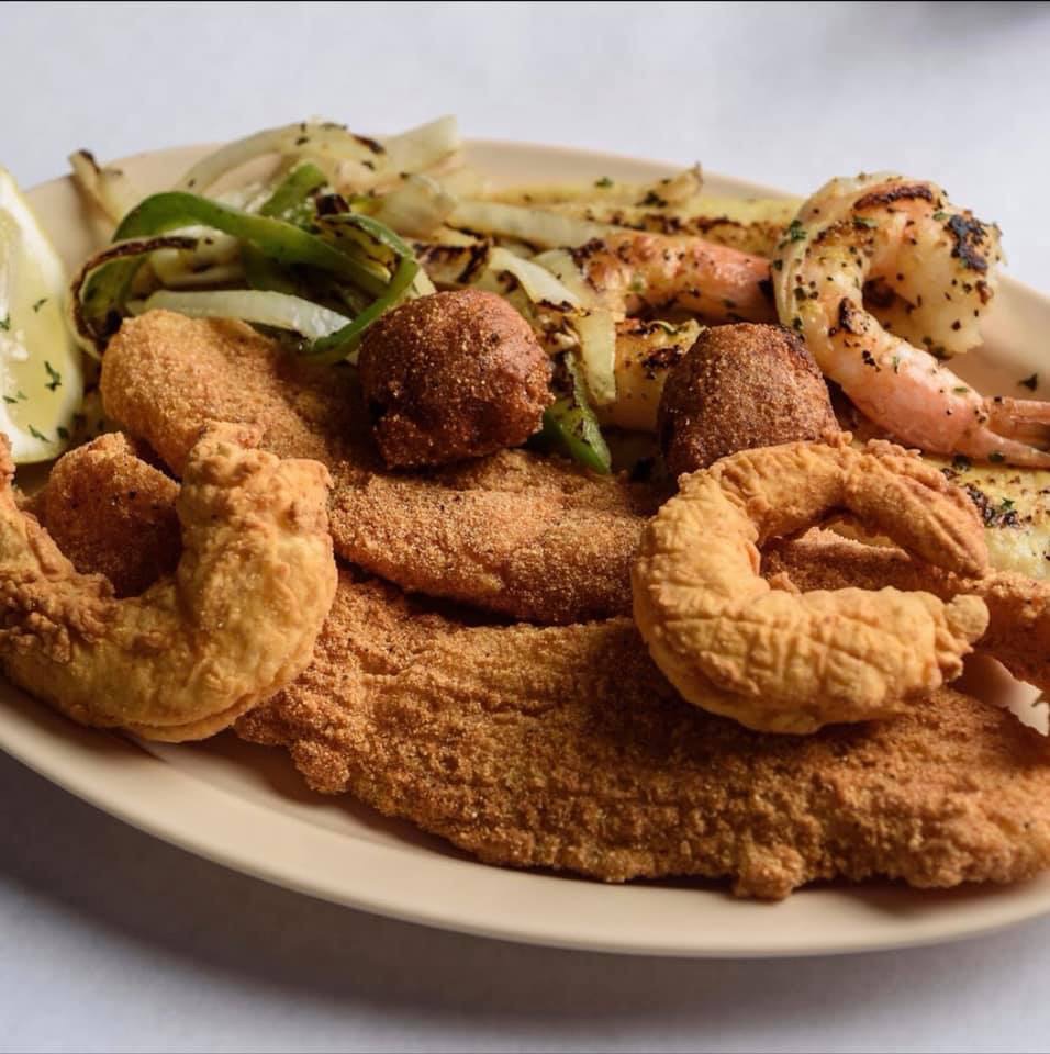 Sam’s Southern Eatery - El Reno | 1218 Sunset Dr, El Reno, OK 73036, USA | Phone: (405) 776-3333