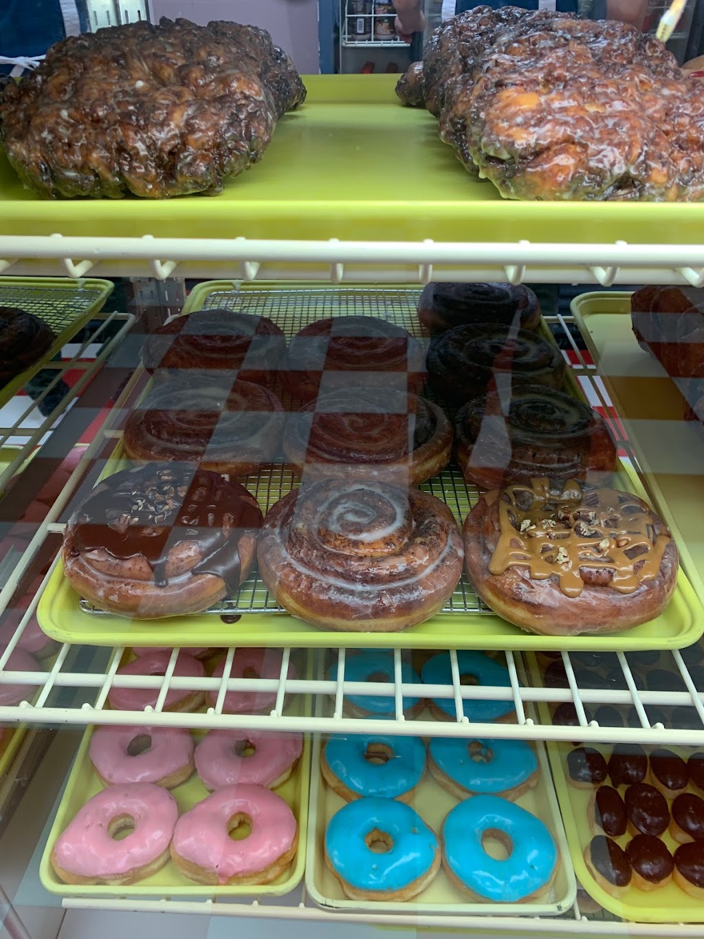 Donut Palace | 3350 S Harrah Rd, Harrah, OK 73045, USA | Phone: (405) 391-3667