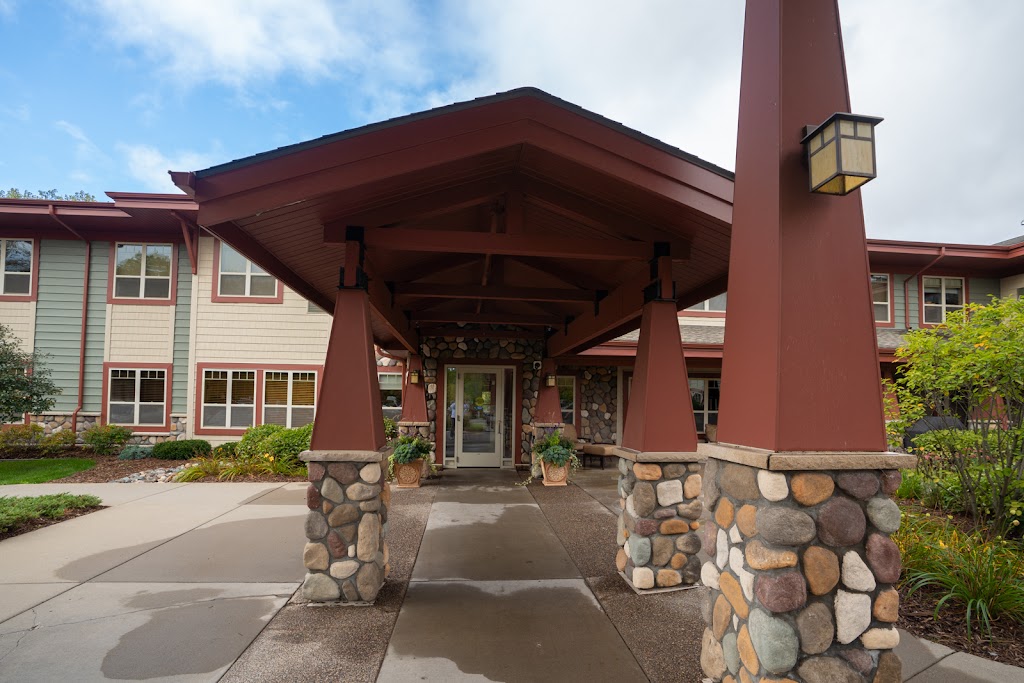 Trails of Orono Assisted Living & Memory Care | 875 Wayzata Blvd, Orono, MN 55391, USA | Phone: (952) 473-6655