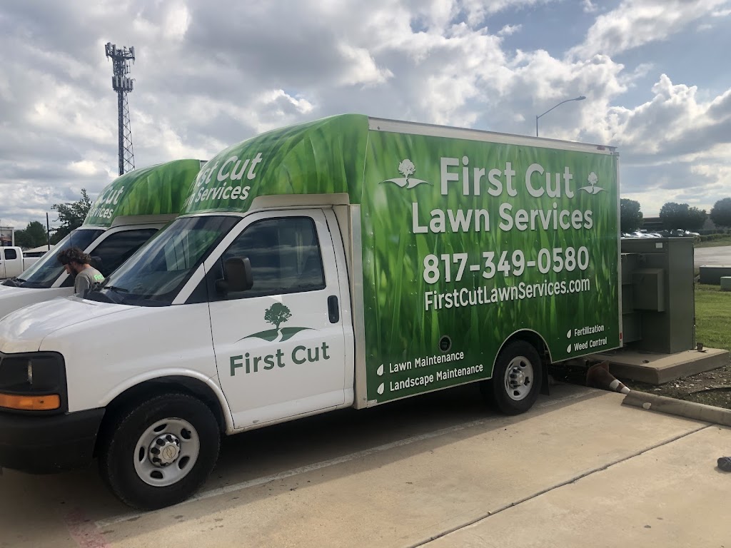 First Cut Lawn Services Keller | 1705 Sawtooth Oak Trail, Keller, TX 76248, USA | Phone: (817) 854-2693