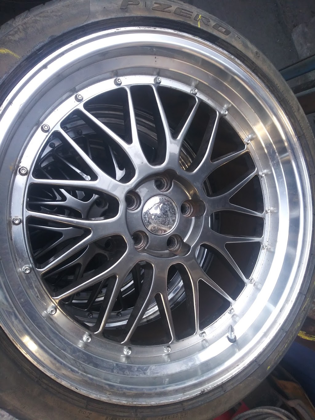 J C Tires | 2639 W 1st St, Santa Ana, CA 92703, USA | Phone: (714) 285-9216