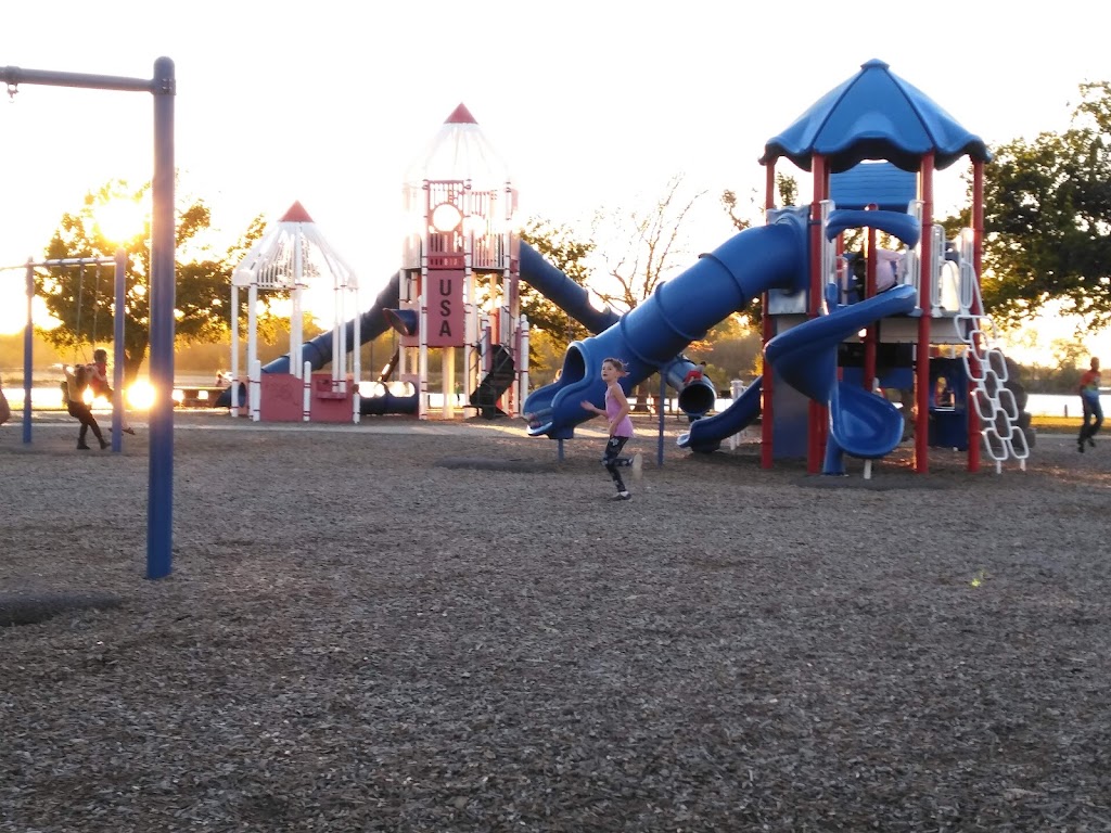 Hefner Park | 3301 NW Grand Blvd, Oklahoma City, OK 73116, USA | Phone: (405) 297-3882