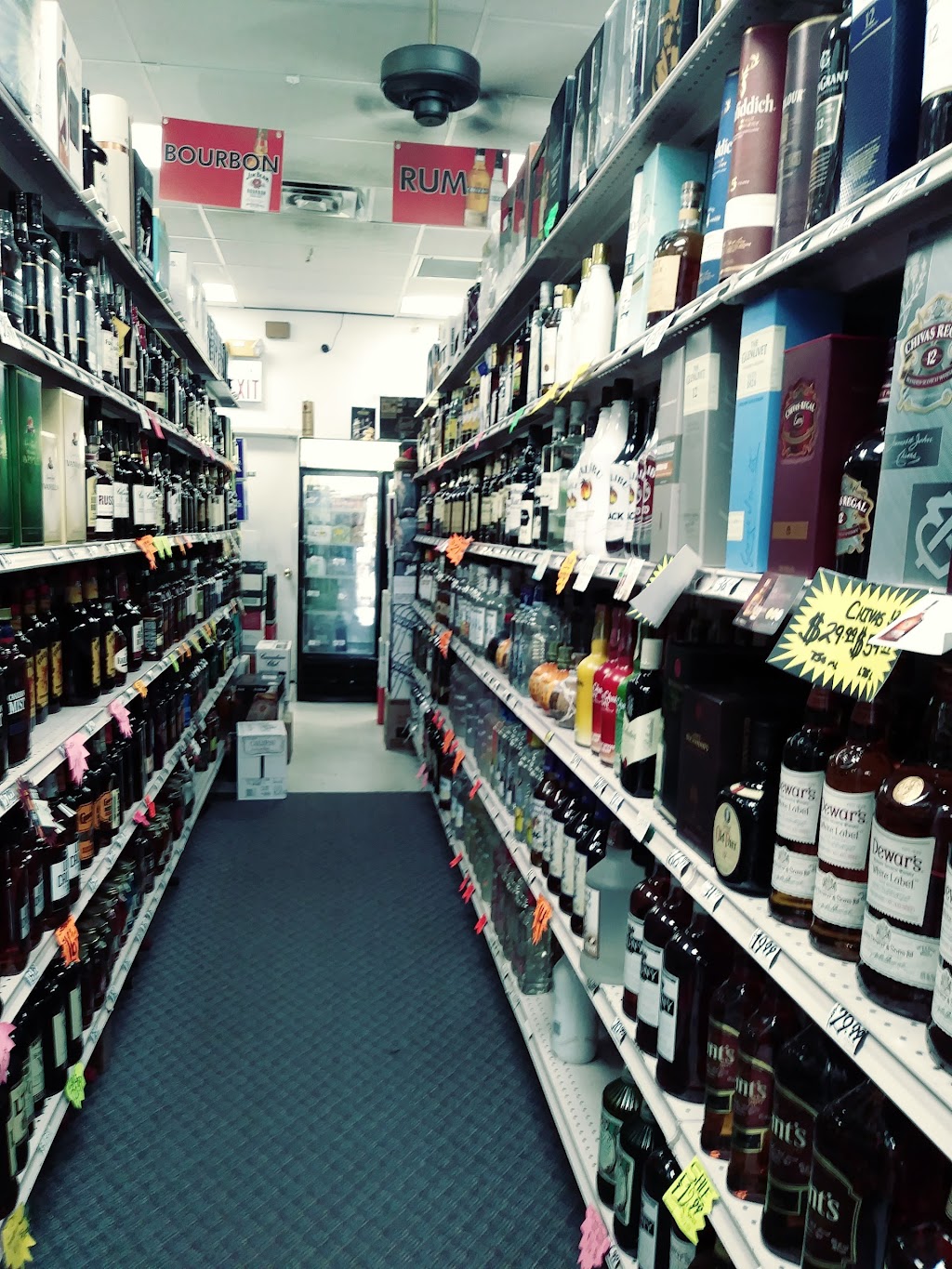 Town Liquor | 5365 N Socrum Loop Rd, Lakeland, FL 33809, USA | Phone: (863) 853-9069