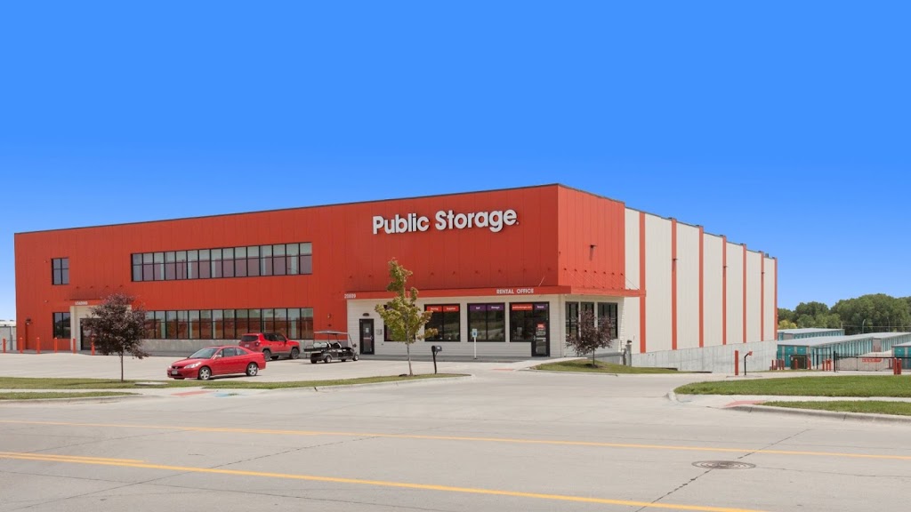 Public Storage | 20809 Cumberland Dr, Elkhorn, NE 68022, USA | Phone: (402) 205-8355
