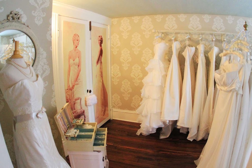 A Brides Design | 37375 Detroit Rd, Avon, OH 44011, USA | Phone: (440) 835-3655