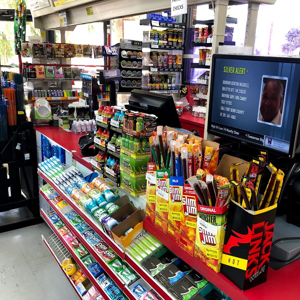 TEXACO **KWIK PIK Beer & Wine** | 17610 Midway Rd #101, Dallas, TX 75287 | Phone: (469) 399-1538