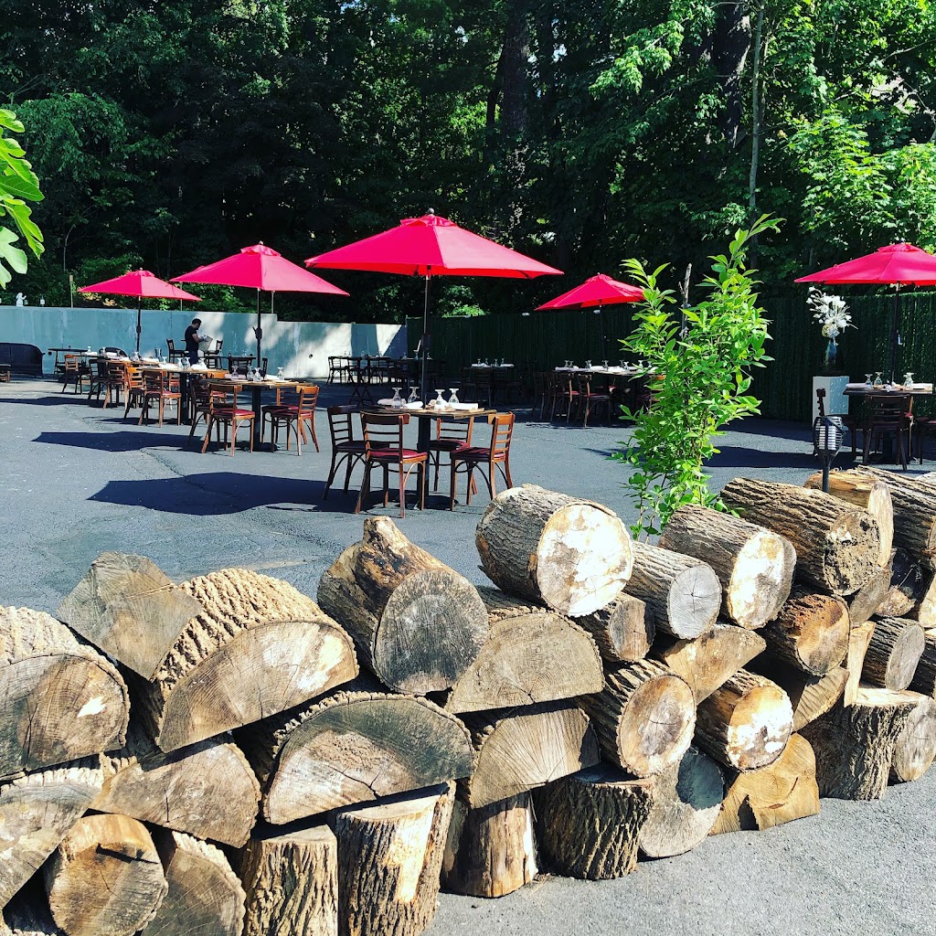 Casa Rina of Thornwood | 886 Commerce St, Thornwood, NY 10594, USA | Phone: (914) 769-4515