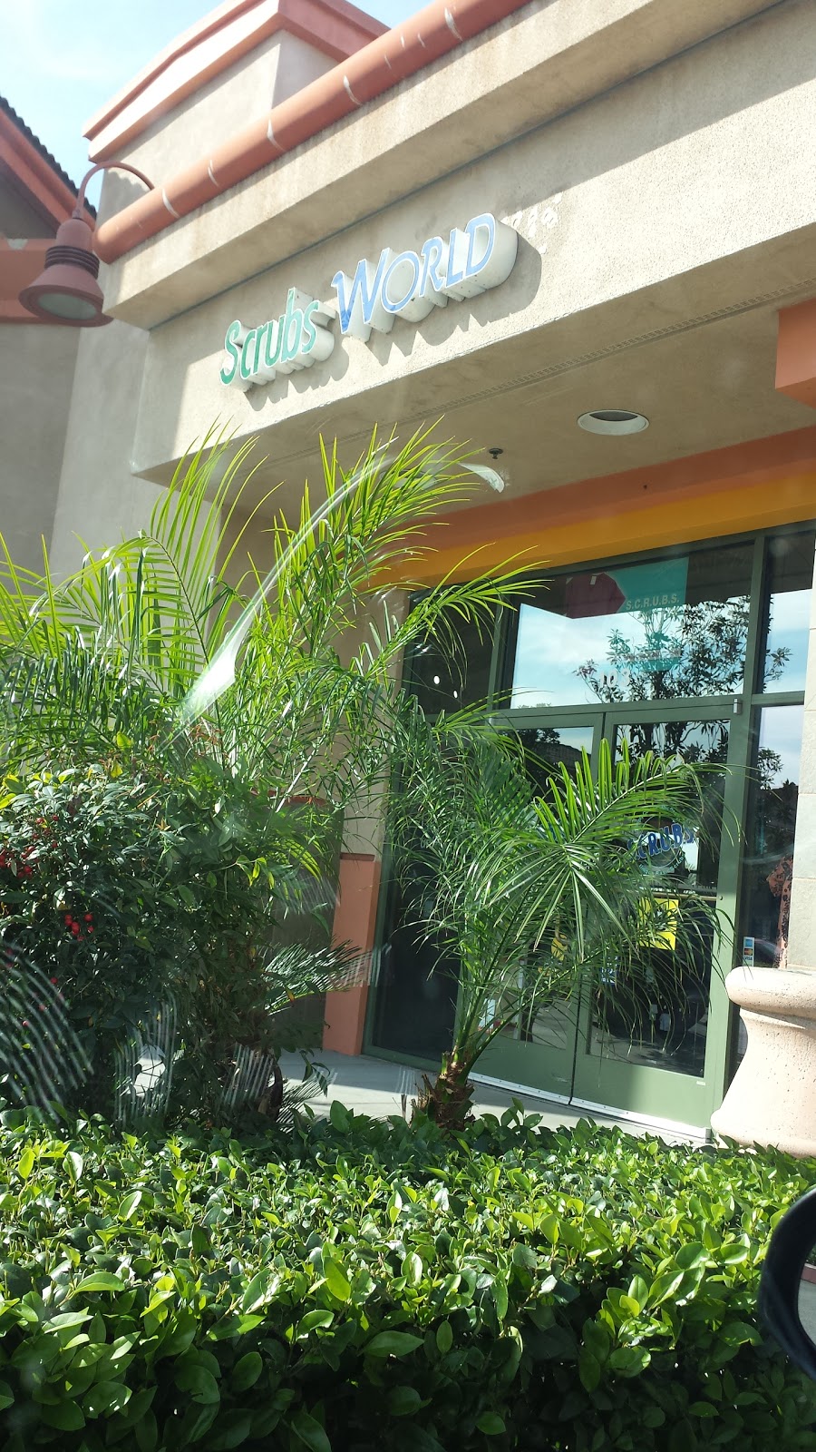 Scrubs World | 4323 Mills Cir #103, Ontario, CA 91764 | Phone: (909) 980-0111