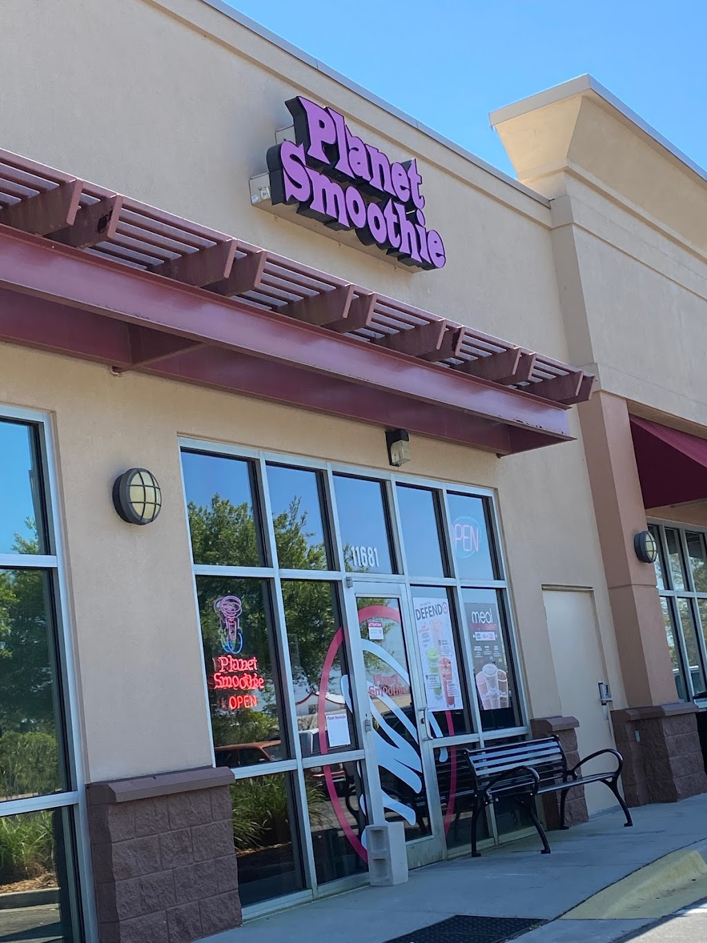 Planet Smoothie | 11681 W Hillsborough Ave, Tampa, FL 33635, USA | Phone: (813) 891-4243