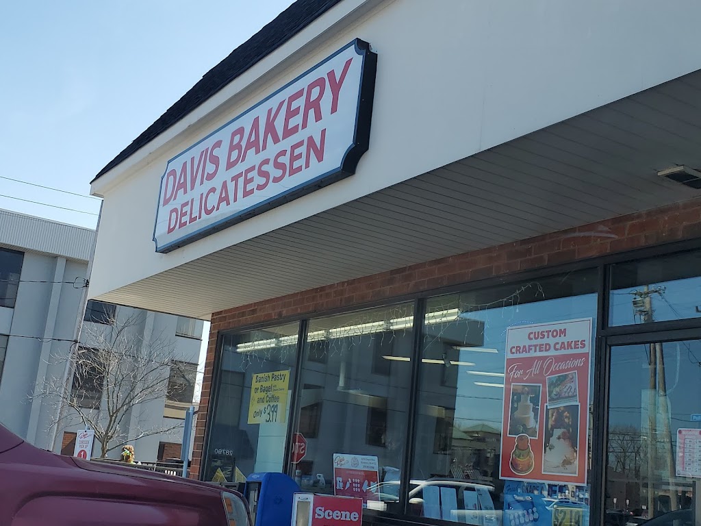 Davis Bakery & Delicatessen | 28700 Chagrin Blvd, Woodmere, OH 44122, USA | Phone: (216) 292-3060