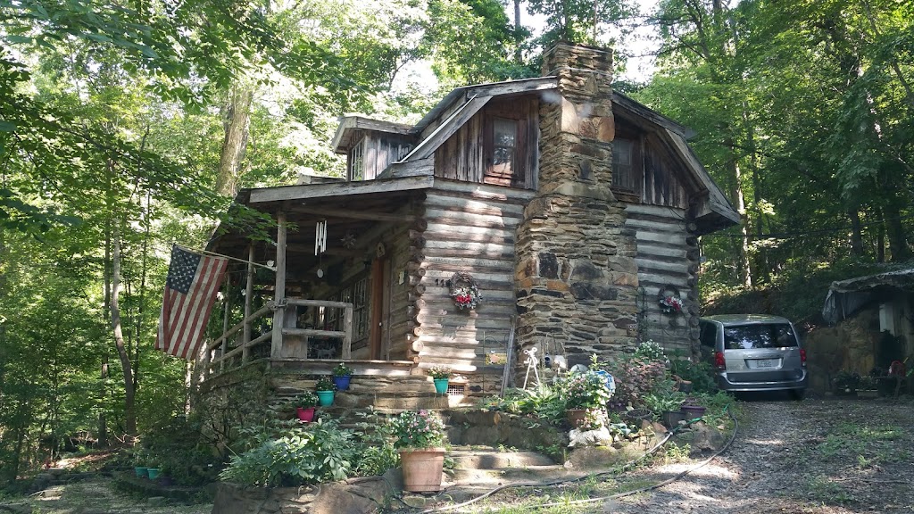 featuring pilot mountain pottery | 116 Long Ln, Pilot Mountain, NC 27041, USA | Phone: (336) 368-2064