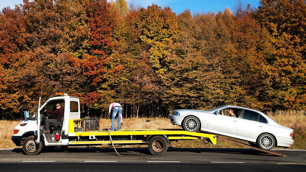 Johns Towing & Repair Service | 544 Commerce Dr, Bryan, OH 43506, USA | Phone: (419) 636-1757