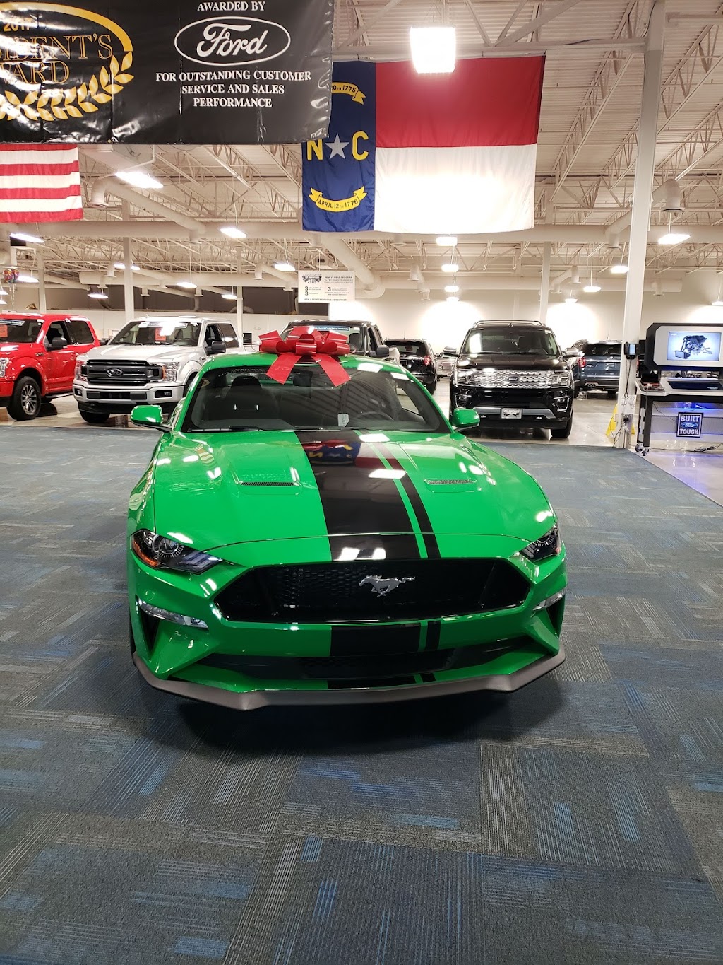 Crossroads Ford of Wake Forest | 10101 Capital Blvd, Wake Forest, NC 27587, USA | Phone: (919) 556-3191