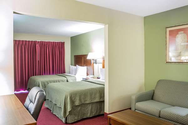 Quality Inn | 1705 Industrial Park Dr, Selma, NC 27576, USA | Phone: (919) 965-5200