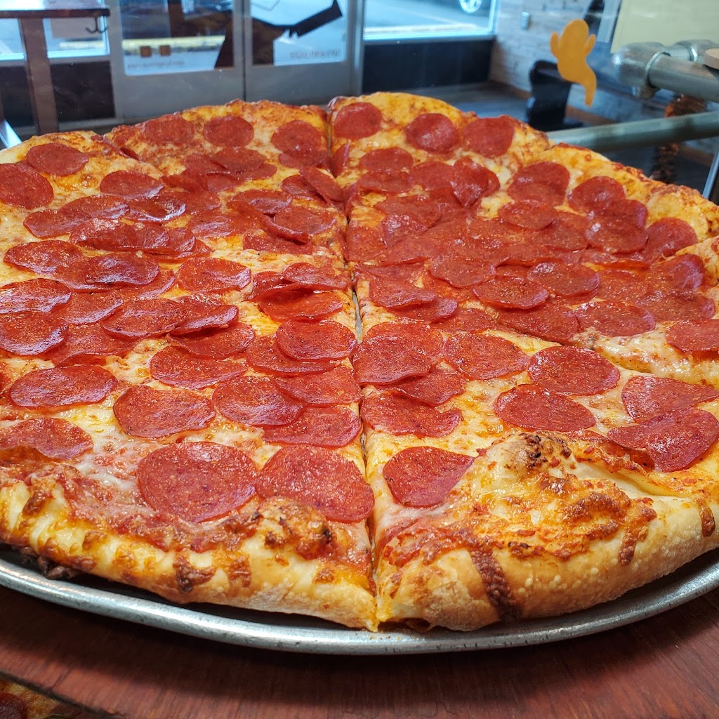 Sparkys Pizza: Estacada | 212 SE, OR-224, Estacada, OR 97023, USA | Phone: (503) 630-5522