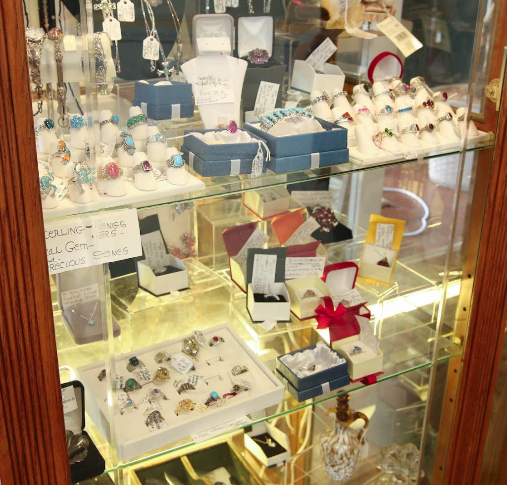 Nellie Lous Antiques | 1254 S Main St, Angels Camp, CA 95222, USA | Phone: (209) 736-6728