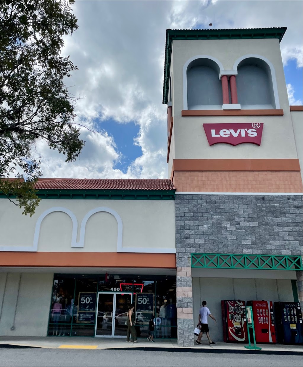 Levis Outlet Store | 2700 FL-16 Suite #400, St. Augustine, FL 32092, USA | Phone: (904) 824-6160