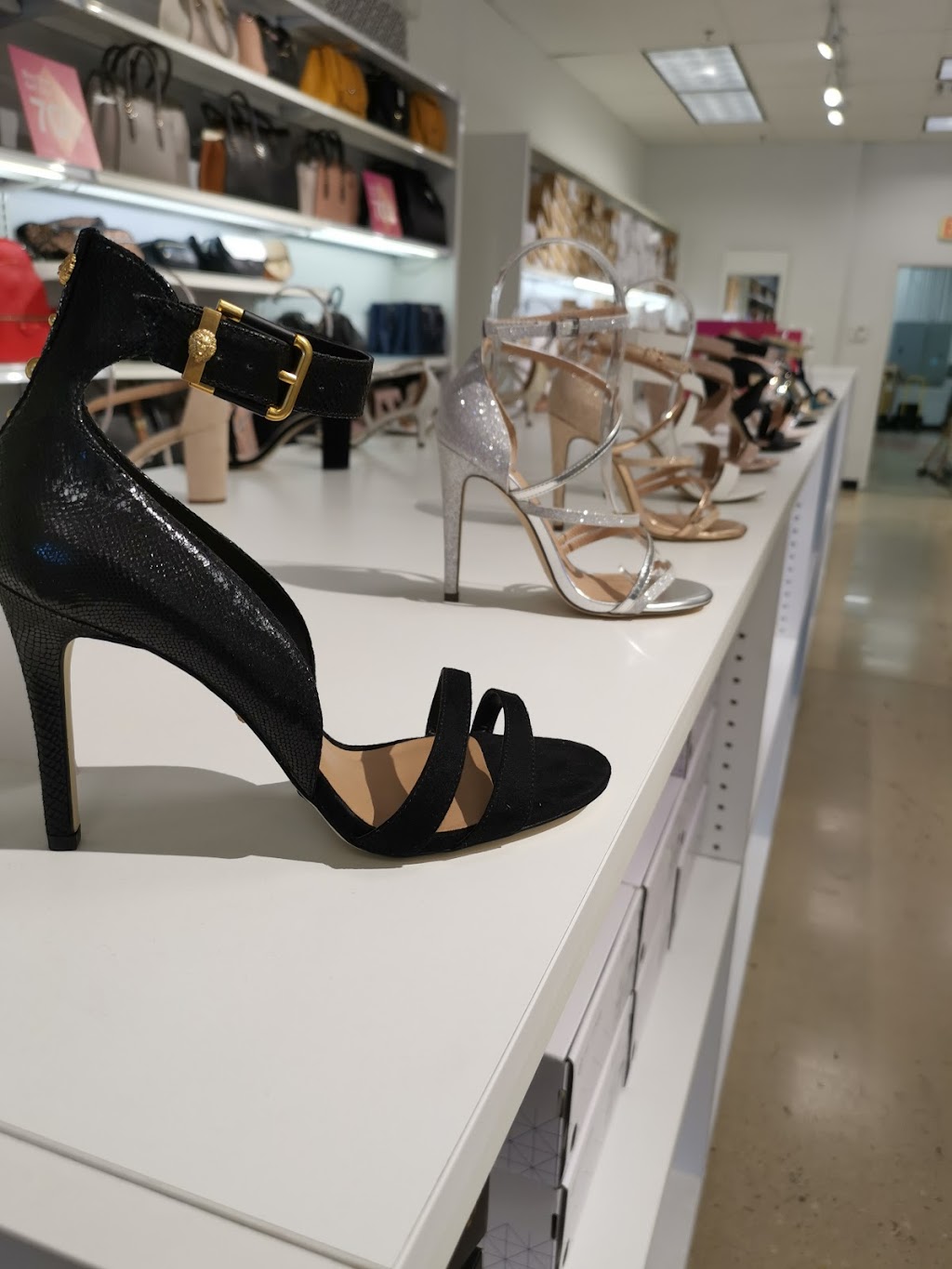 Steve Madden | 3939 IH 35 S #504, San Marcos, TX 78666, USA | Phone: (512) 396-0427