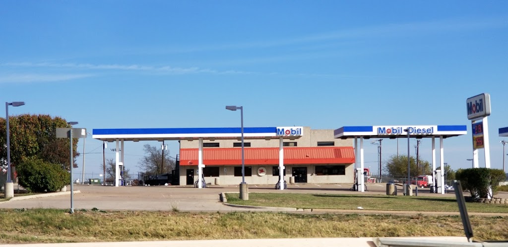 Mobil | 12901 South Fwy, Burleson, TX 76028, USA | Phone: (817) 295-1091