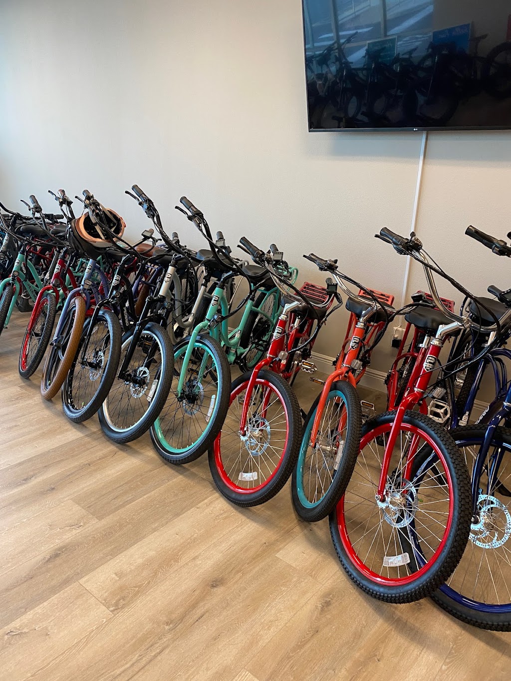 Pedego Electric Bikes Trailwinds Village | 5806 Seven Mile Dr #106, Wildwood, FL 34785, USA | Phone: (352) 356-8830