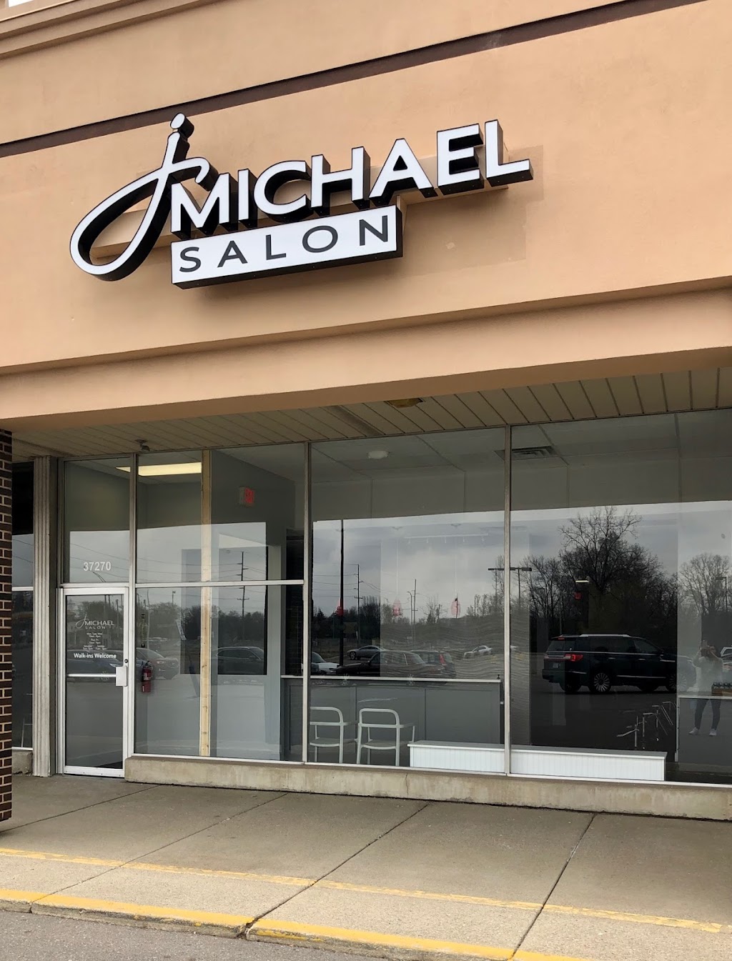 J Michael Salon | 37270 Five Mile Rd, Livonia, MI 48154, USA | Phone: (734) 422-9912