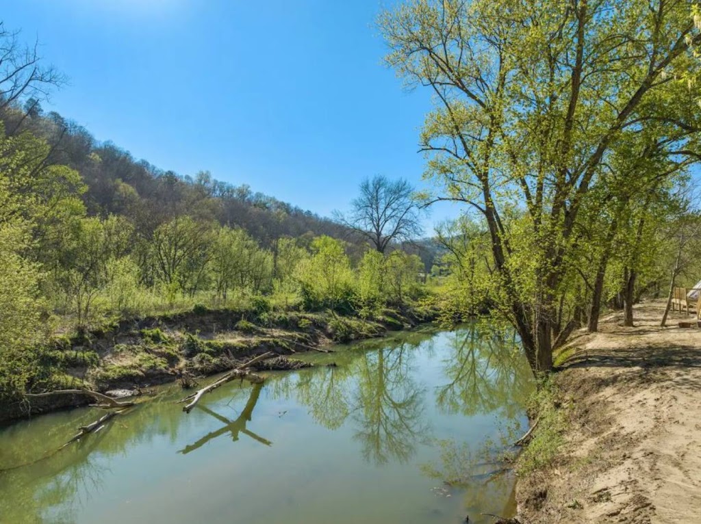 Rio Rojo Community | 1315 Star Gap Rd, Stanton, KY 40380, USA | Phone: (606) 375-0674