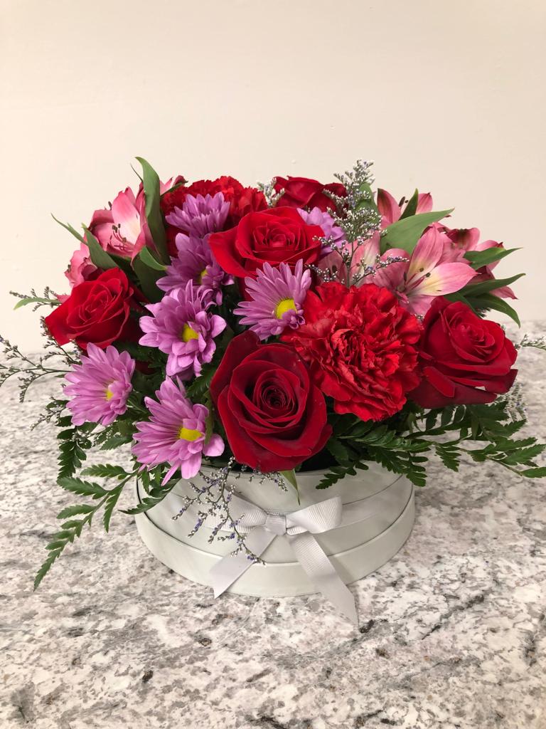 Dannys Flowers & Gifts | 5757 N Charlesworth St, Dearborn Heights, MI 48127, USA | Phone: (313) 769-6690