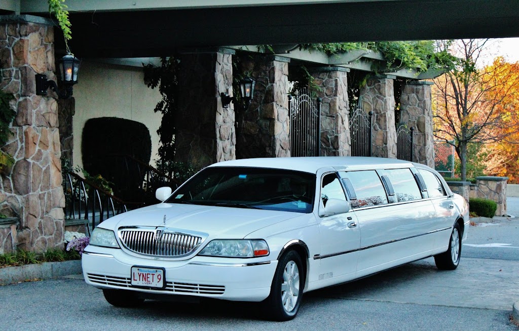 Lynettes Limousine Service | 21 High St, Merrimac, MA 01860, USA | Phone: (781) 938-0014