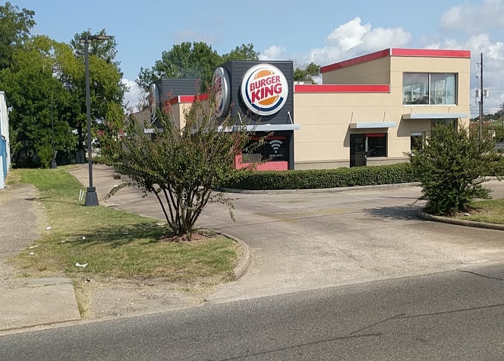 Burger King | 302 US-90, Dayton, TX 77535, USA | Phone: (936) 258-9108