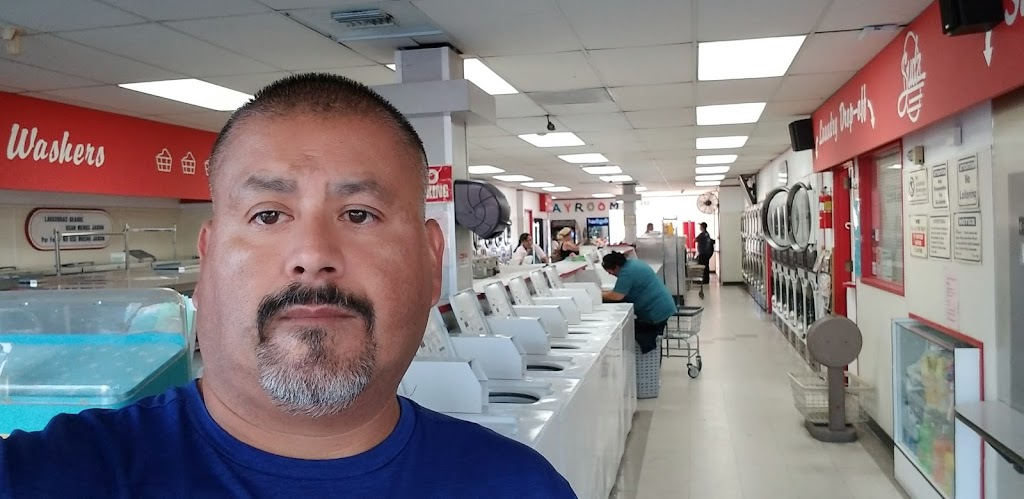 Sudz Coin Laundry | 1324 E Chapman Ave, Fullerton, CA 92831, USA | Phone: (714) 870-8682