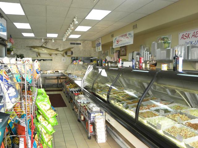 Albertson Seafood Market | 1032 Willis Ave, Albertson, NY 11507, USA | Phone: (516) 218-3498