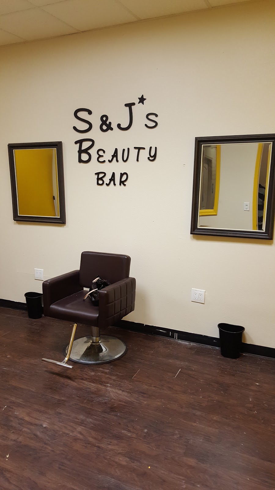 S&Js Beauty Bar - hair care  | Photo 8 of 10 | Address: 4300 Portsmouth Blvd #115, Chesapeake, VA 23321, USA | Phone: (757) 537-3278