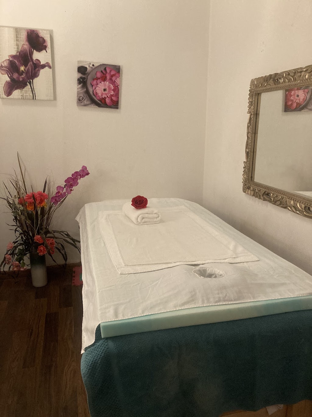 Blue Moon Spa | 171 Muldoon Rd #112, Anchorage, AK 99504, USA | Phone: (907) 343-9411