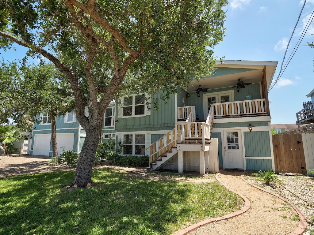 Michele Lorette, Realtor | 104 Mustang Blvd, Port Aransas, TX 78373 | Phone: (361) 947-1113