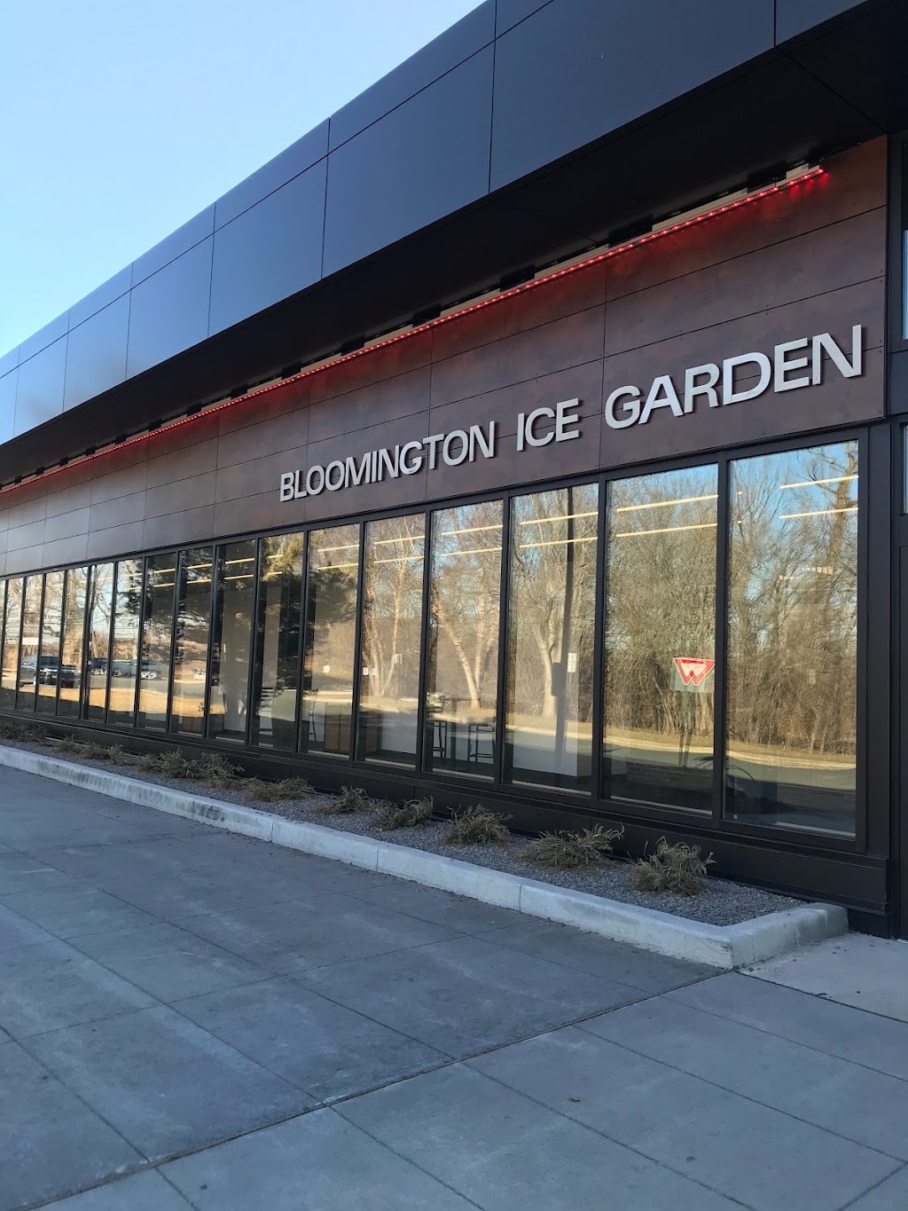 Bloomington Ice Garden | 3600 W 98th St, Bloomington, MN 55431, USA | Phone: (952) 563-8841