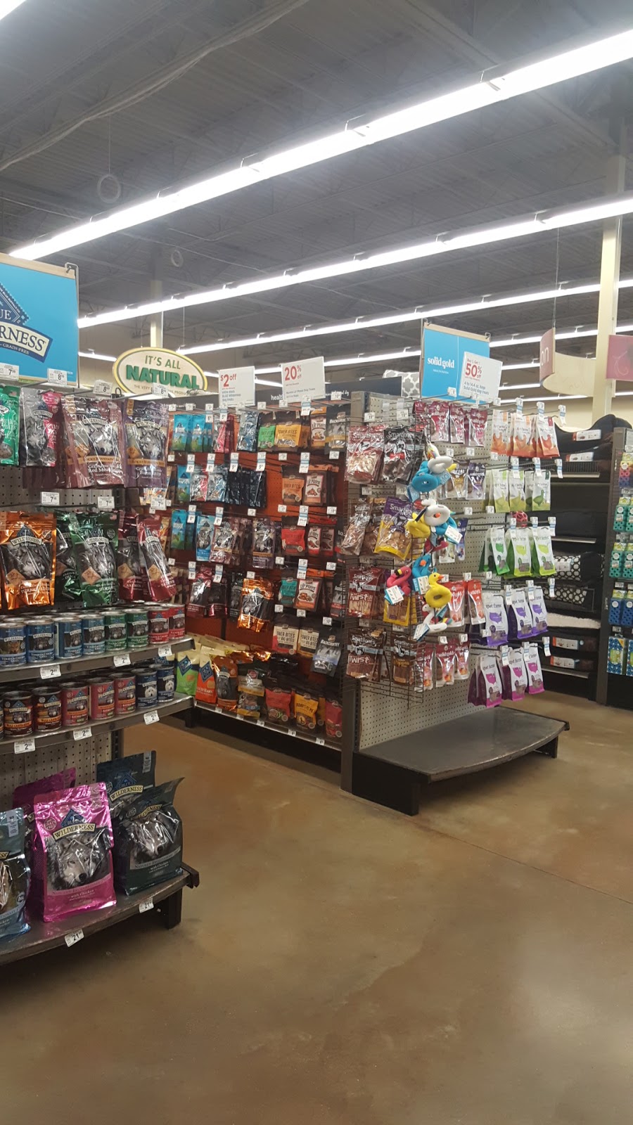 Petco | 29560 W Seven Mile Rd, Livonia, MI 48152, USA | Phone: (248) 426-7123