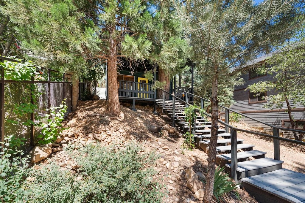 Treehouse by Big Bear Cool Cabins | 864 Kern Ave, Sugarloaf, CA 92386, USA | Phone: (800) 550-8779